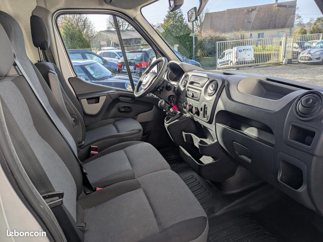 Renault master iii l2h2 2.3 dci 145ch bvm6 (image 3)