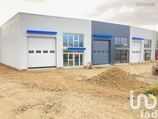 Parking/box 171 m² Miniac-Morvan