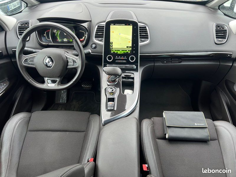 Renault Espace V 1.6 dCi 160 cv EDC6 / 1ère main (image 8)