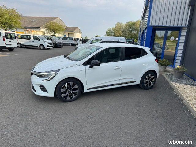 RENAULT Clio 5 Blue dCi 100 Evolution (image 2)