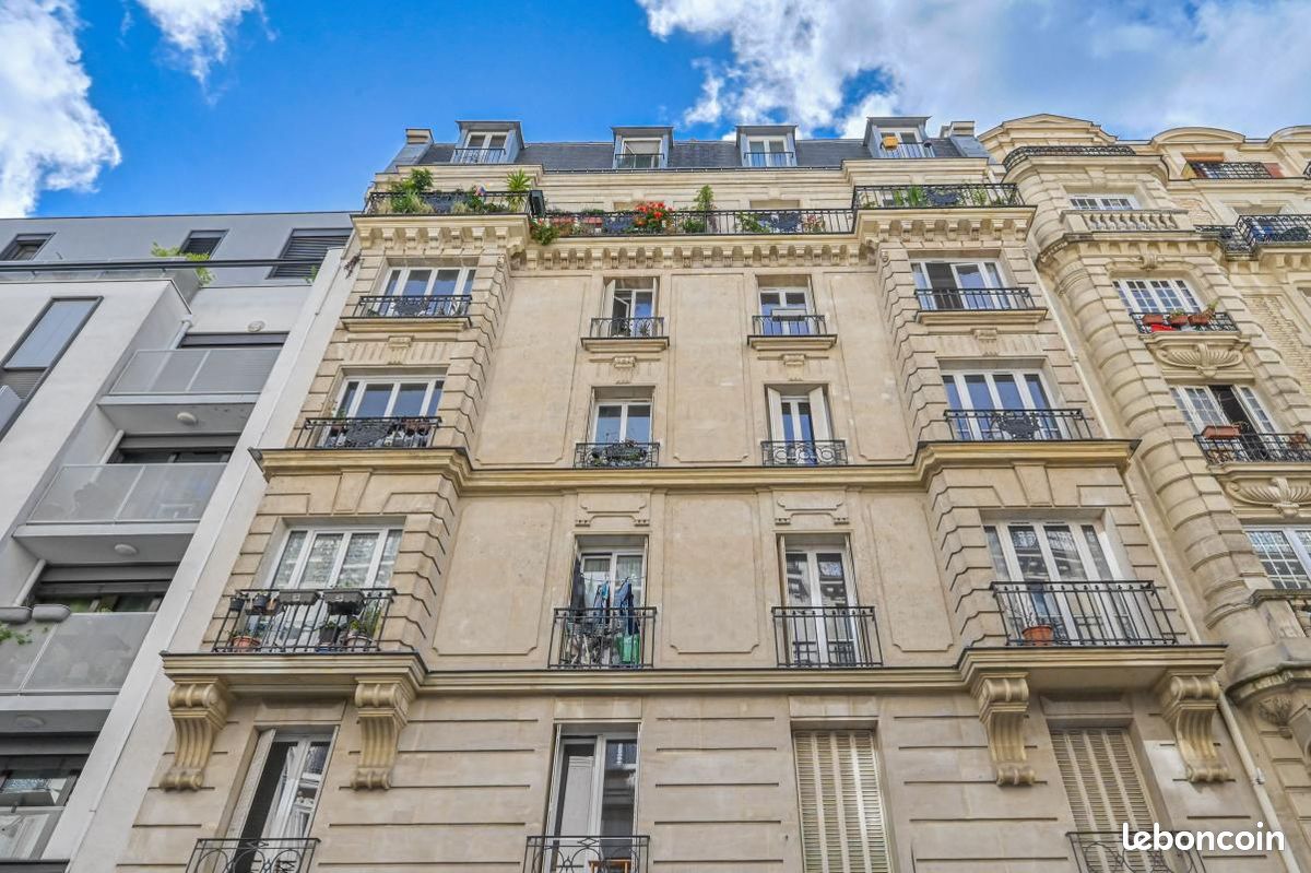 Appartement 2 pièces 38 m² · à Paris · 38 m² · 284 000 €