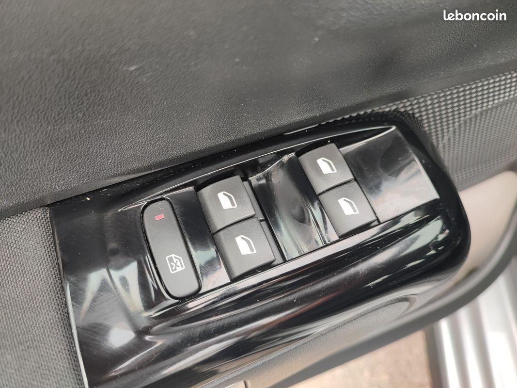 CITROEN C3 BUSINESS BlueHDi 100 SS BVM Feel Business (image 13)