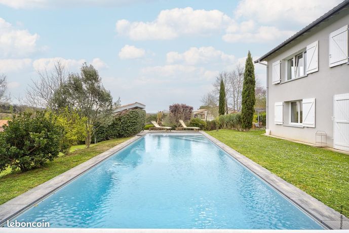 Maison 10 pièces 200 m²