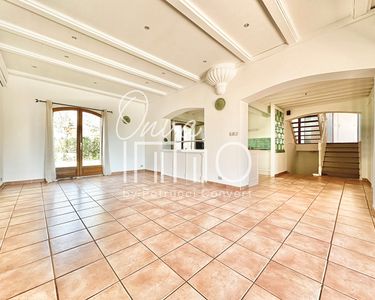 Maison 599 000 € - 233 m²