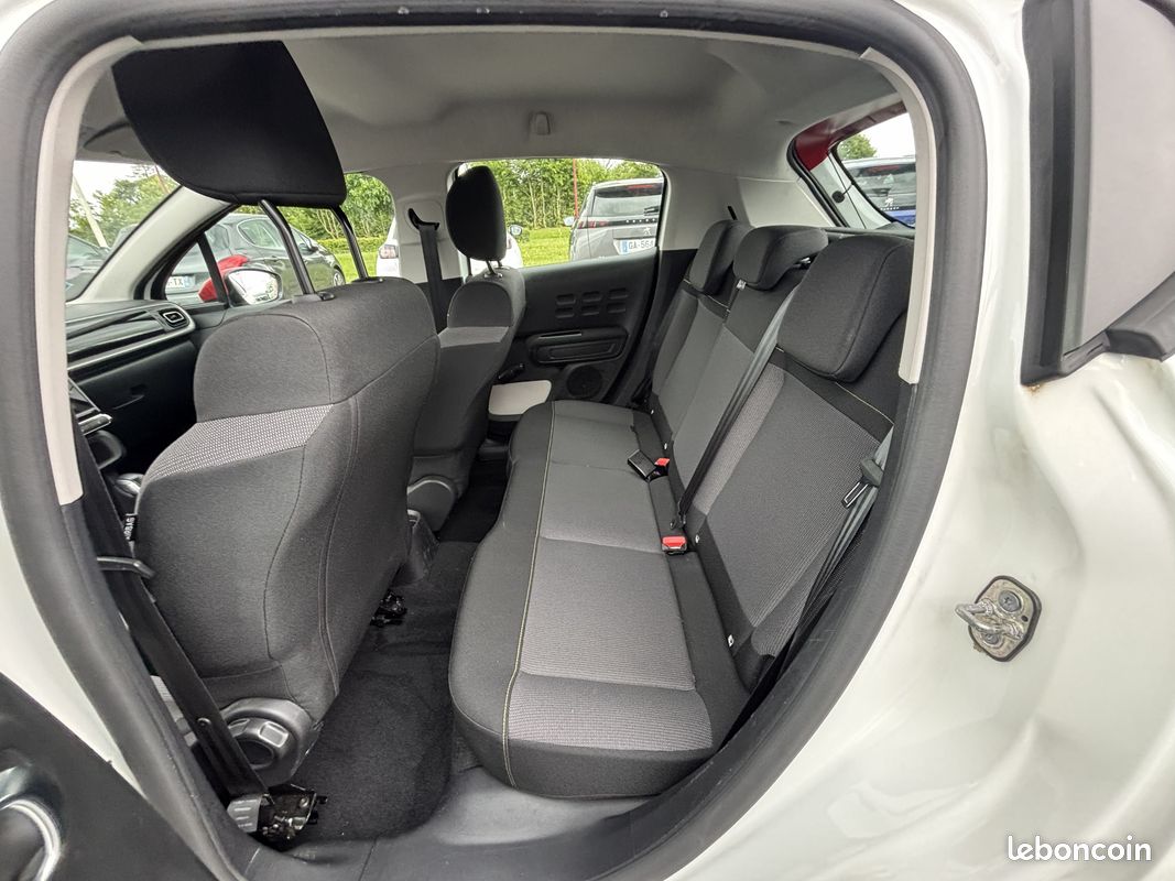 Citroen C3 Shine Business 110 S&S EAT6 (image 9)