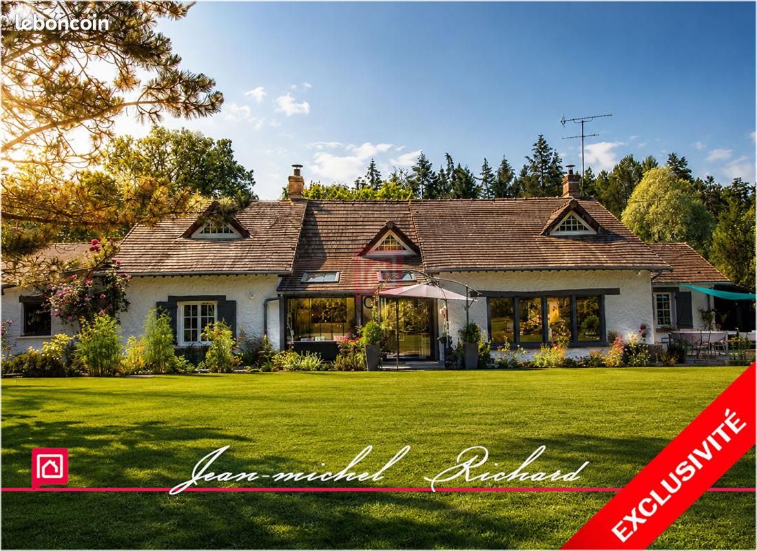 Maison 8 pièces 240 m² · à Lassay-sur-Croisne · 240 m² · 400 000 €