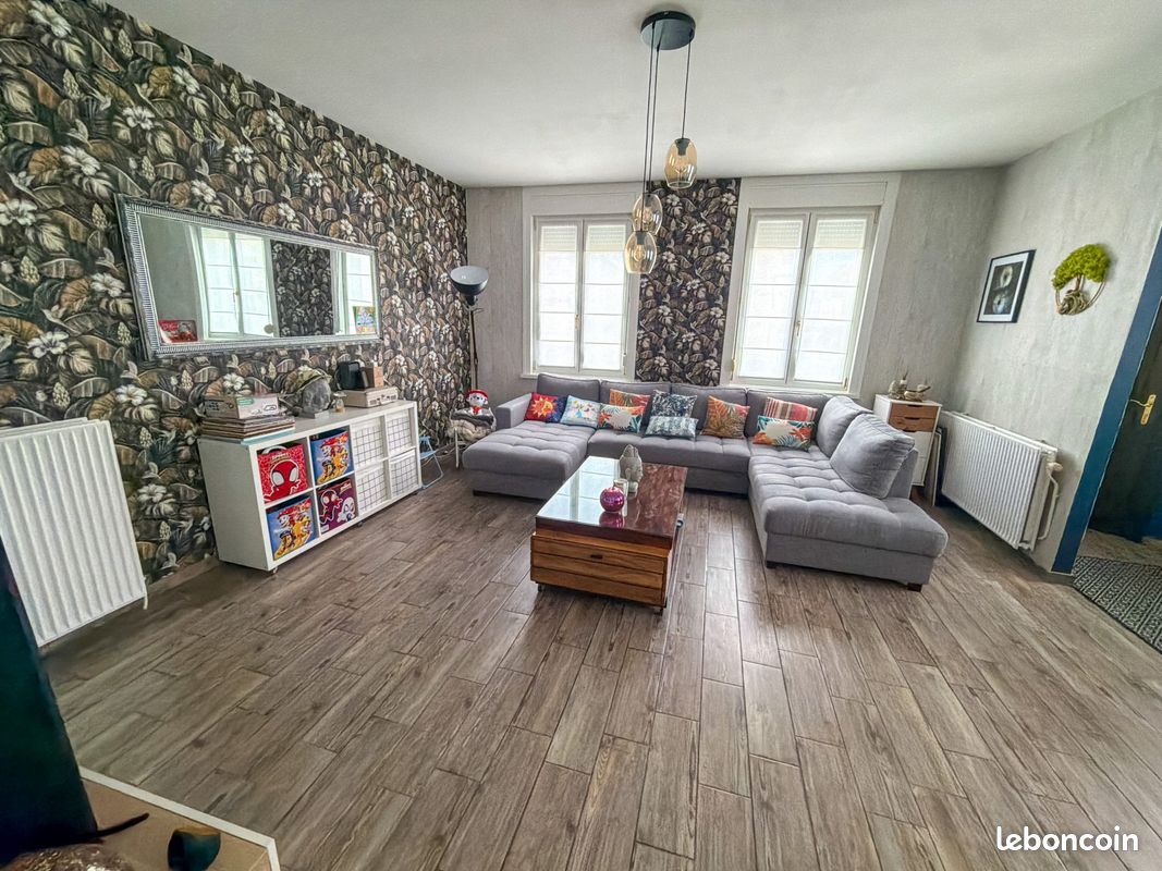 Maison 5 pièces 125 m² · à Lys-lez-Lannoy · 125 m² · 295 000 €