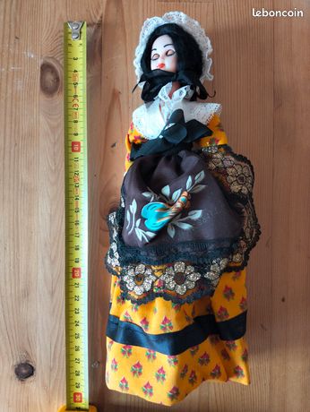 POUPÉE Ancienne - Polonaise Roumaine Russe ? TBE - Hauteur 15 Cm