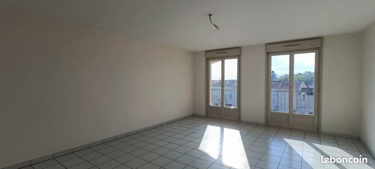 Appartement 3 pièces 87 m² · à Feurs · 87 m² · 590 €/mois