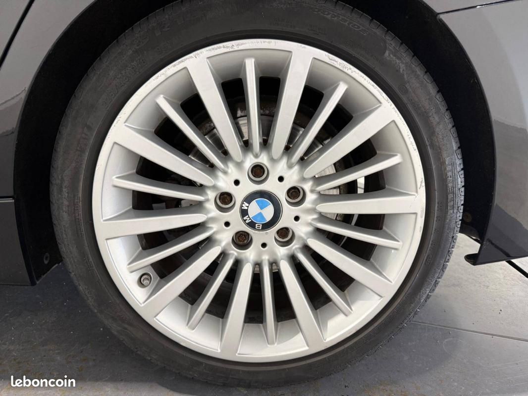 BMW Série 3 F30 LCI 330i xDrive 252ch Luxury - révision a jour et vidange BVA ok (image 29)