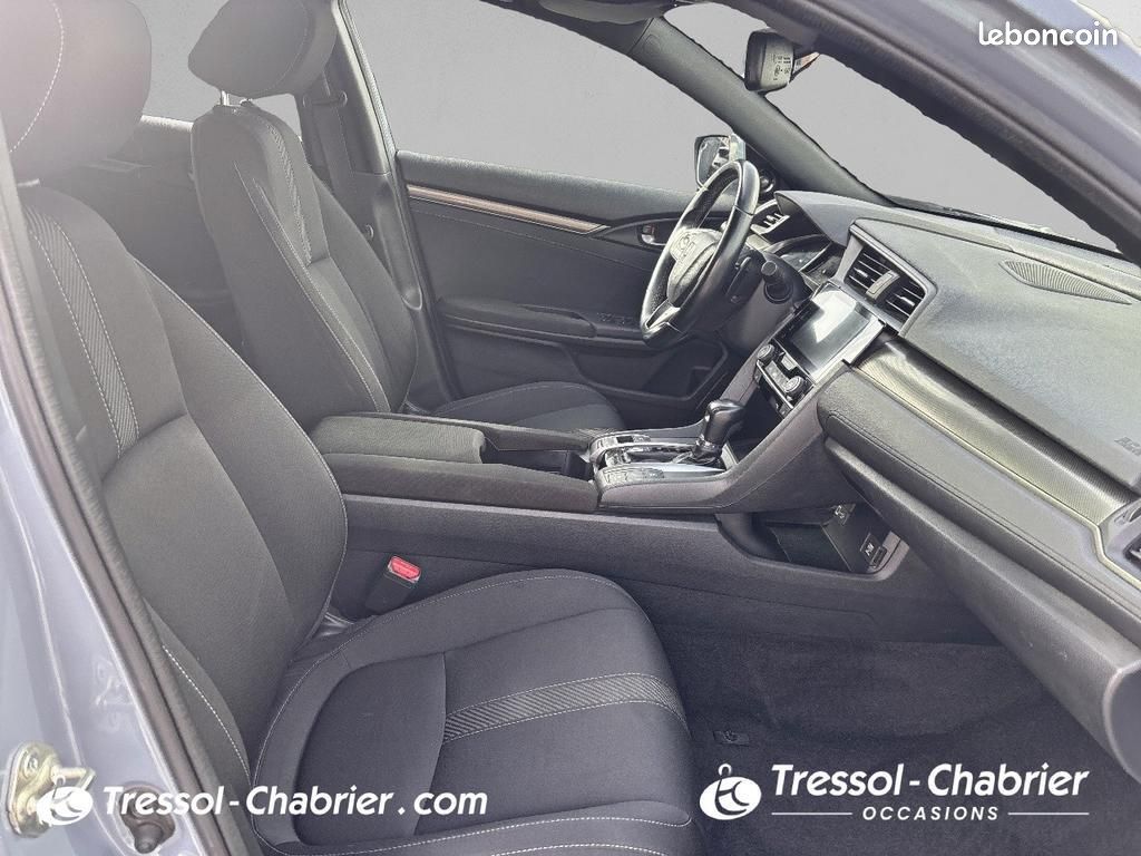 Honda Civic 2017 1.0 i-VTEC 129 Exclusive CVT (image 9)