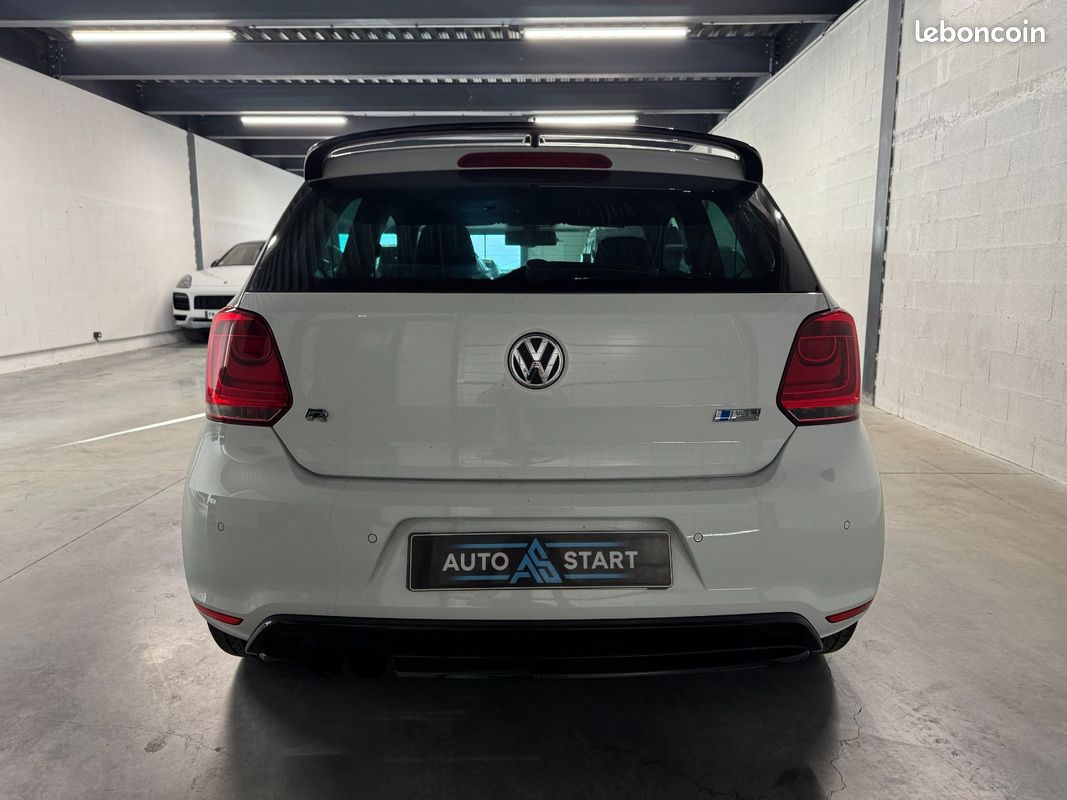 Volkswagen POLO V R WRC 220ch Limited Edition - 1901/2500 / SUIVI VOLKSWAGEN / SIEGES CHAUFFANTS / GPS / BLUETOOTH (image 8)