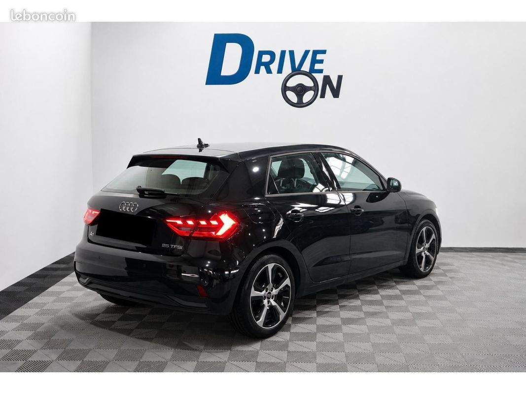 AUDI A1 Sportback 1.0 25 TFSI - 95 - BV S-Tronic SPORTBACK Advanced 2 (image 5)