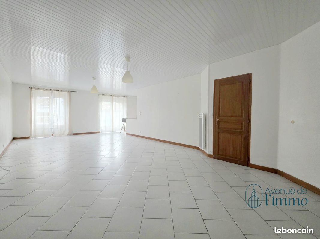 Appartement 5 pièces 107 m² · à Cognac · 107 m² · 770 €/mois