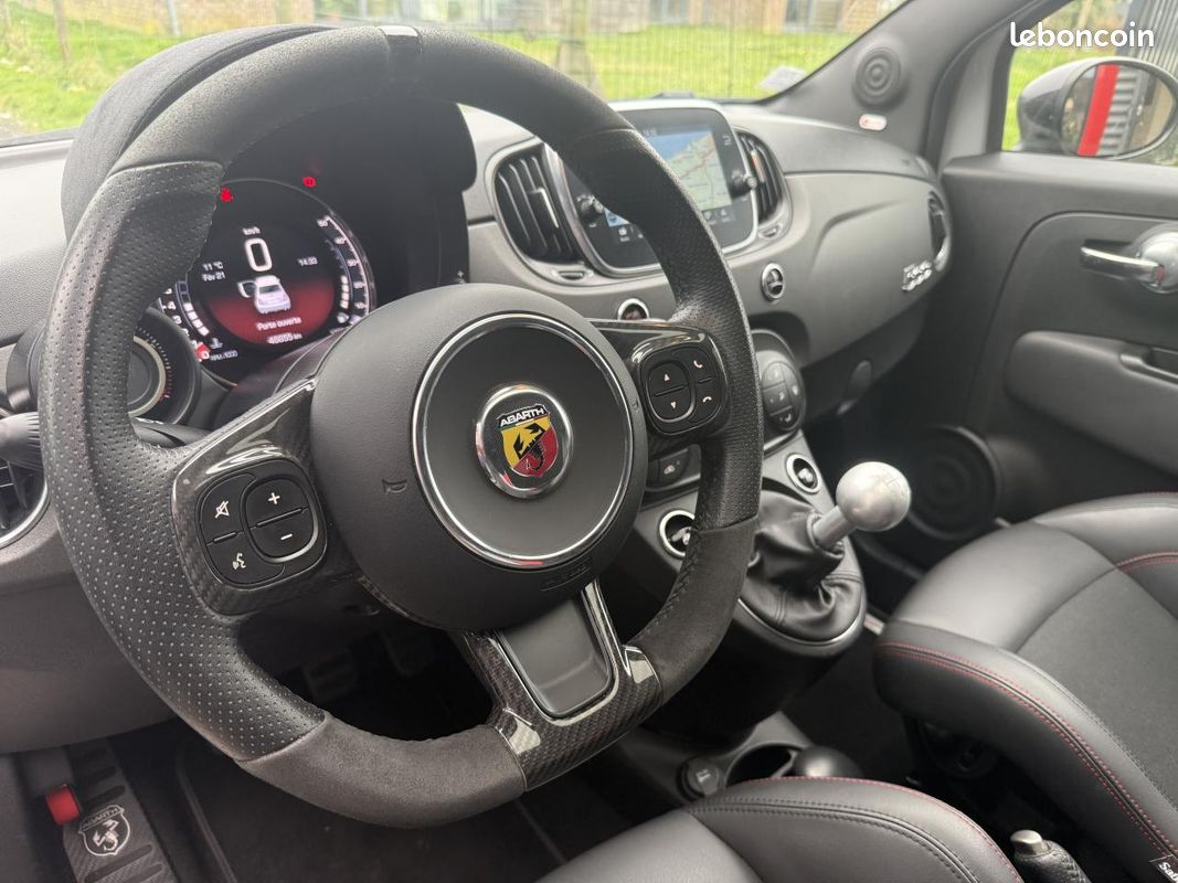 ABARTH 500 595 1.4 T-JET 180 ESSEESSE / Akrapovic + toit ouvrant / Garantie 12 mois (image 7)