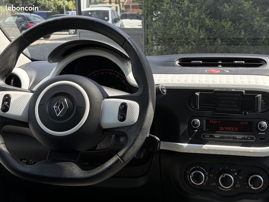 RENAULT TWINGO RENAULT III Limited 1.0 SCe - 70 Ch S&S E6C (image 10)