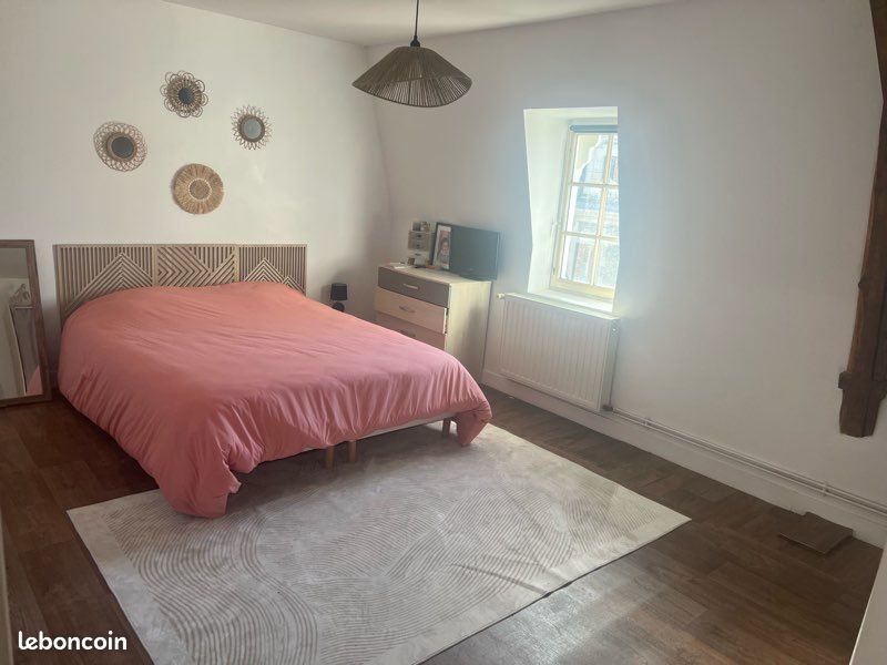 Maison 5 pièces 105 m² · à Loudun · 105 m² · 700 €