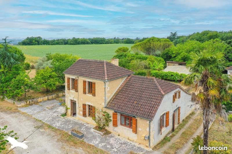 Maison 6 pièces 178 m² · à Bonas · 178 m² · 207 716 €