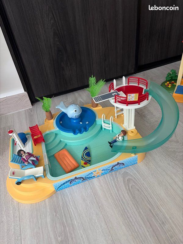 Playmobil - 5433 - Famille avec Piscine Et Plongeoir (image 2)