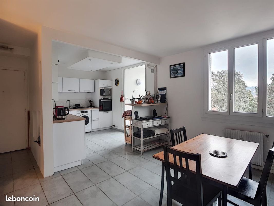 Appartement a louer oullins-pierre-benite - 3 pièce(s) - 65 m2 - Surfyn