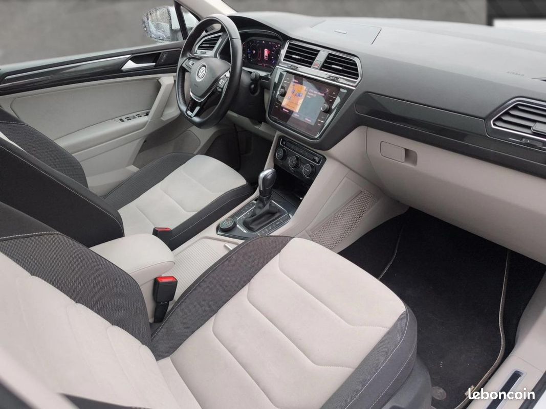 Volkswagen Tiguan 2.0 TDI 190 Ch DSG 4MOTION CARAT / TOIT OUVRANT (image 11)