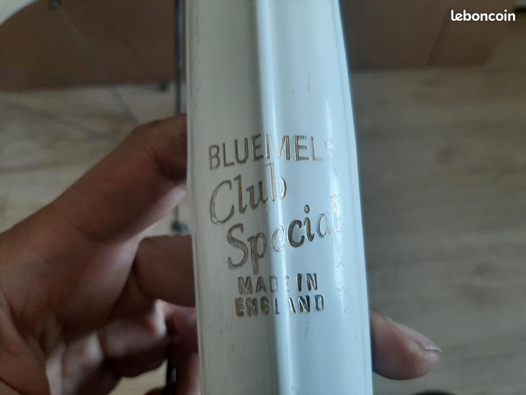 Paire De Garde-boue Bluemels Club Special Blanc - 700c, 40mm, Avec Tringlerie D8