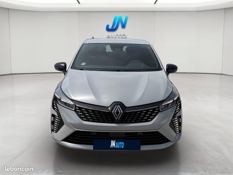 Renault Clio 1.6 E-Tech 145ch full hybrid Techno (image 8)