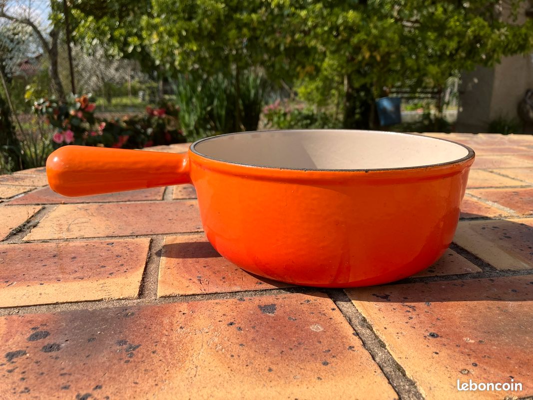 VINTAGE LE CREUSET Enzo Mari La Mama Cast Iron Gratin Dish #29 Burnt
