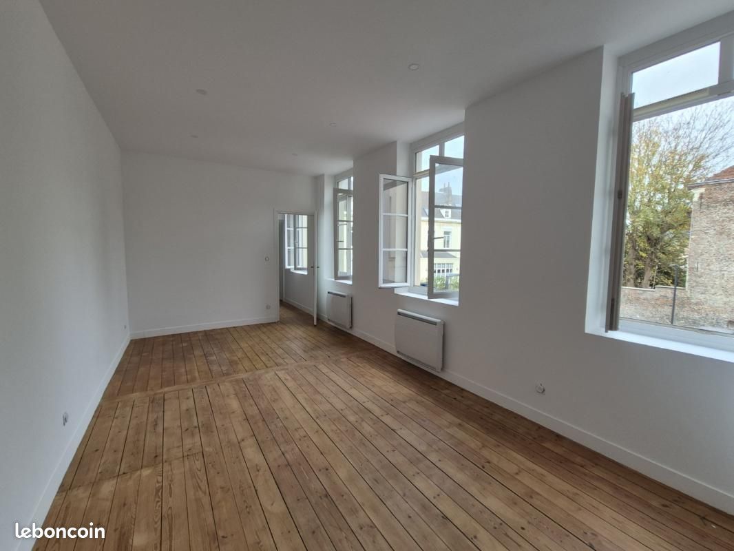 Appartement 3 pièce(s) 80 m²à louer Douai
