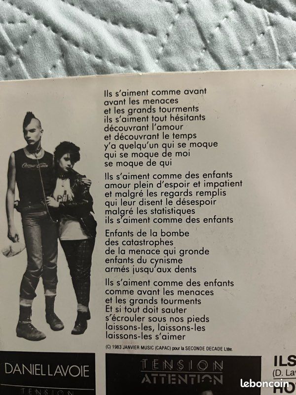 45 tours Ils s’aiment de Daniel Lavoie (image 4)