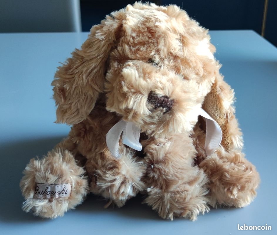 Peluche Bukowski, Peluche chien, Manfred 45cm pour 23,90