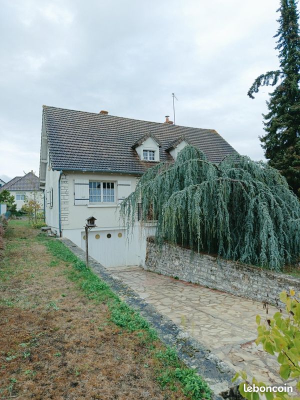 Maison 5 pièces 178 m² · à Saint-Doulchard · 178 m² · 190 000 €