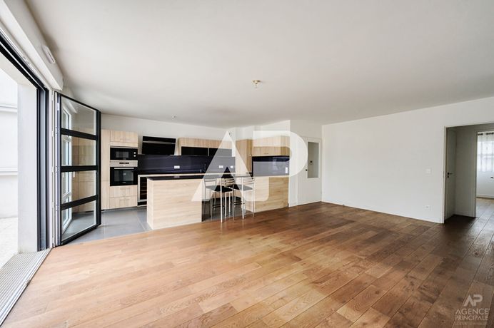 Appartement a louer rueil-malmaison - 5 pièce(s) - 109 m2 - Surfyn