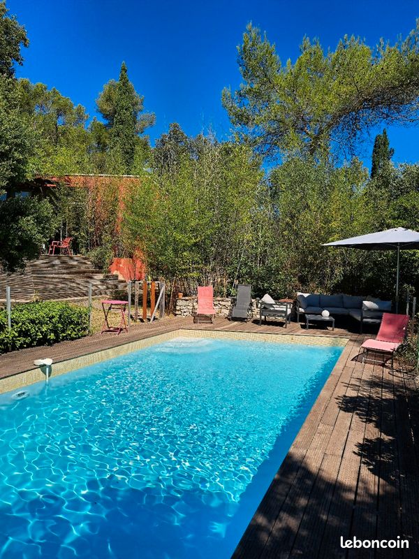 Maison 6 pièces 200 m² · à Nîmes · 200 m² · 610 000 €