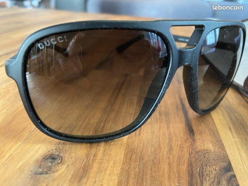 Lunettes de soleil Gucci (image 1)