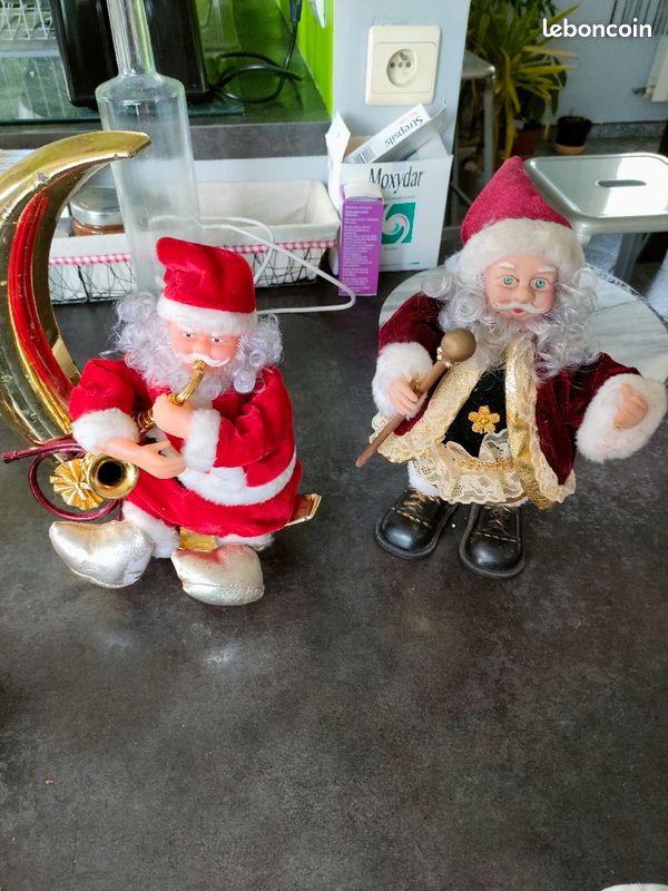Ancien Automate Père Noël En Tôle - Décor Sapin Et Guirlande - Vintage
