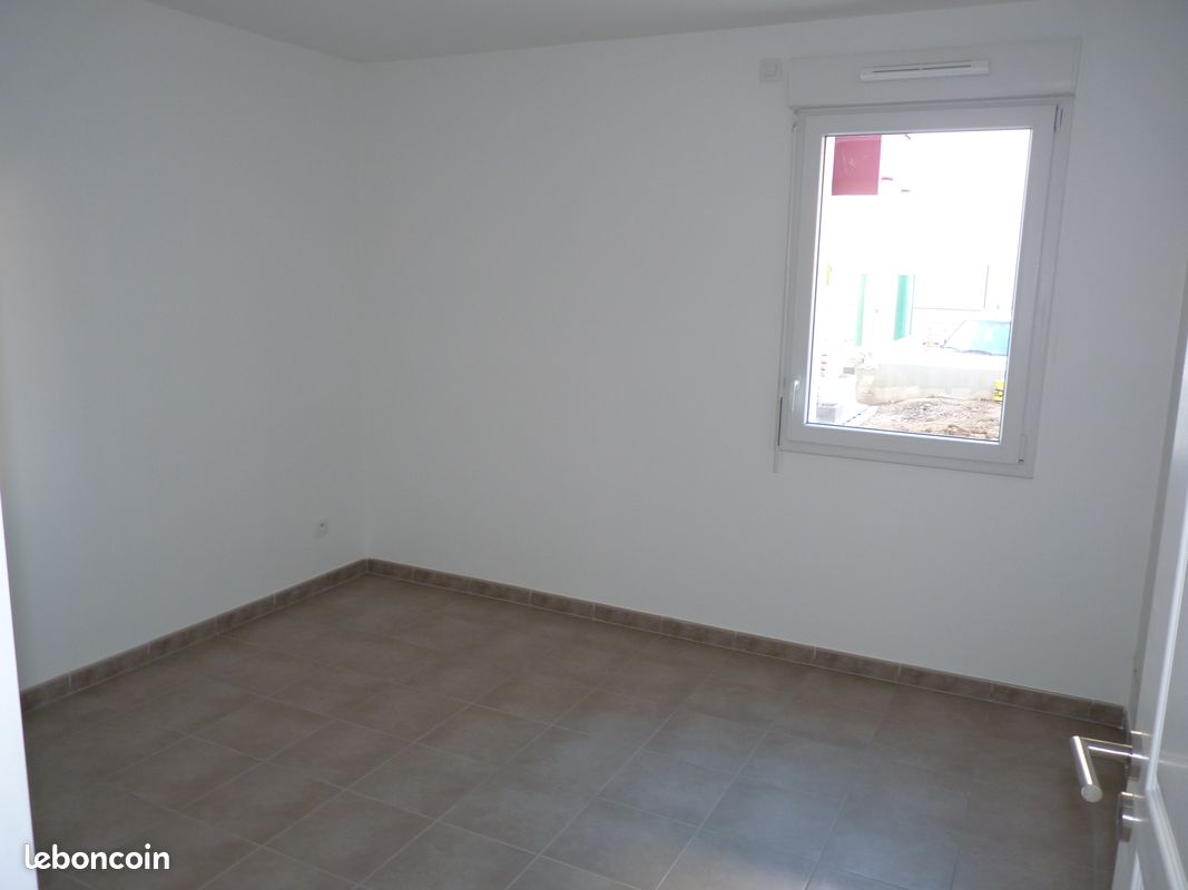Parking 2 pièces 45 m² · à Valence · 45 m² · 855 €