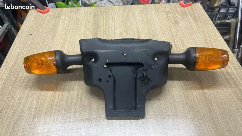 Support plaque + clignotants arrière gauche et droit Yamaha XJ 600 51J (image 1)