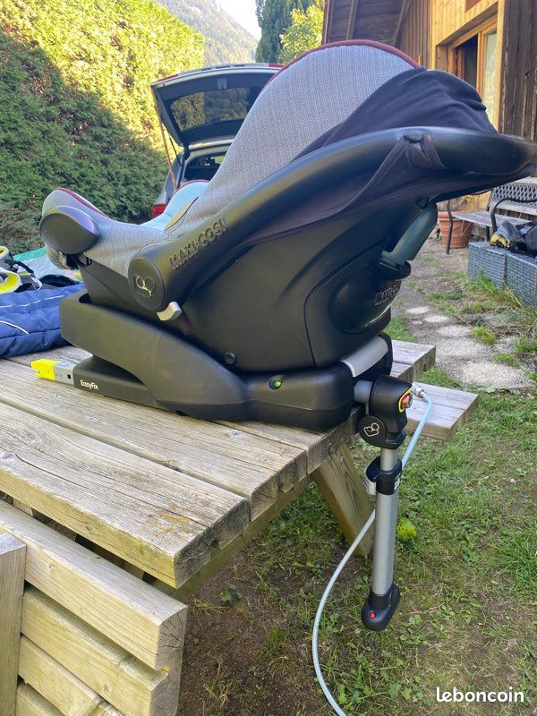 Cosi pour bébé avec embase isofix (image 2)