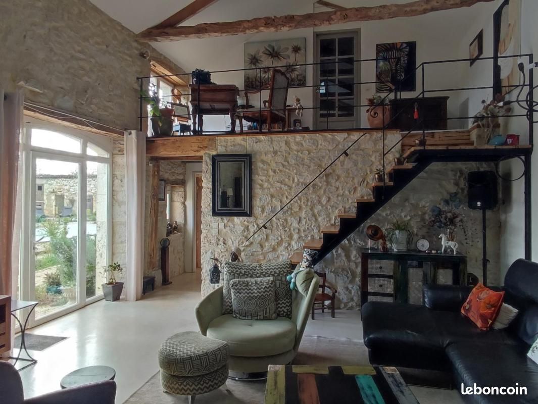 Maison 11 pièces 300 m² · à Cahors · 300 m² · 613 600 €