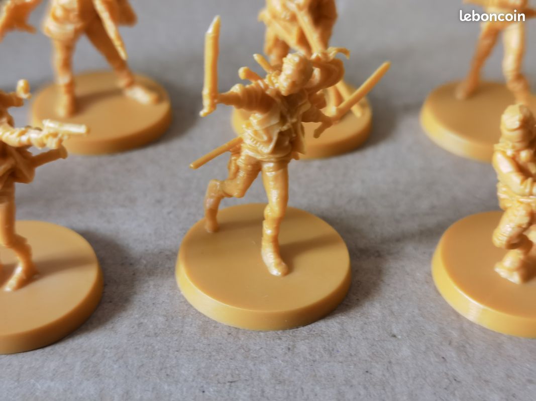 Lot de 3 ou 4 Figurines de personnages – ZOMBICIDE (image 4)