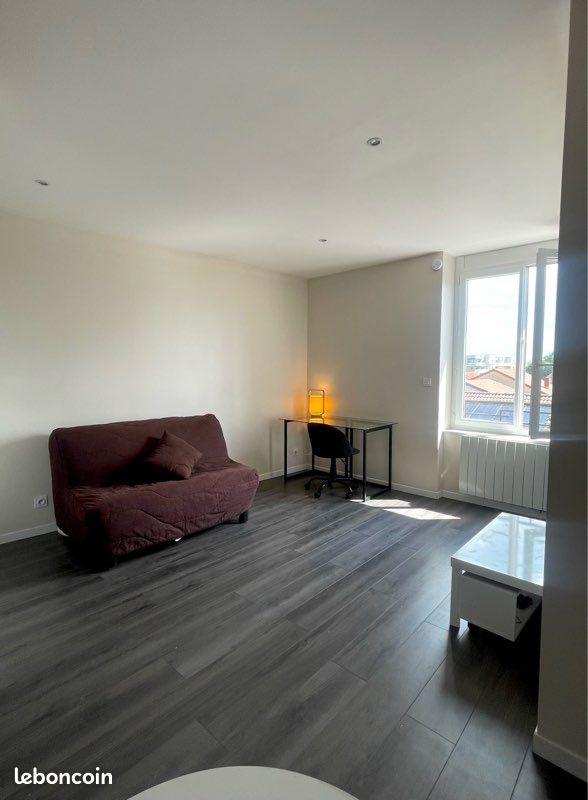 Appartement 1 pièce 22 m² · à Roanne · 22,2 m² · 380 €