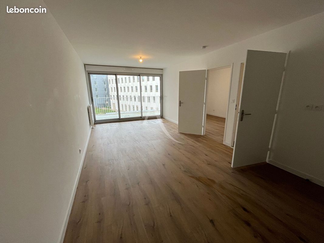 Appartement 2 pièces 43 m² · à Fleury-les-Aubrais · 43 m² · 668 €/mois