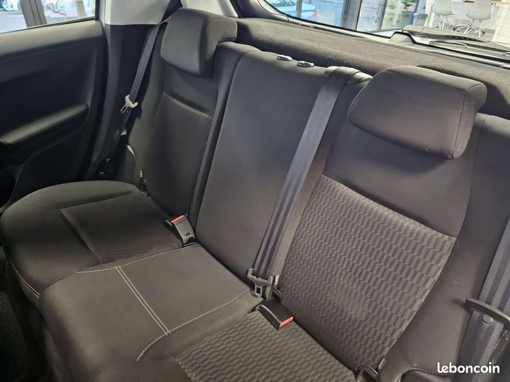 PEUGEOT 208 1.2i PureTech 12V - 82 BERLINE Active PHASE 2 (image 15)