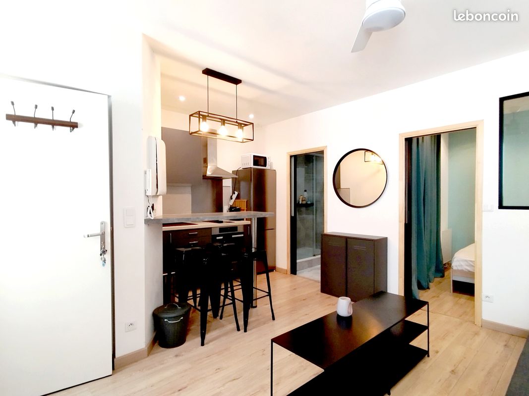 Appartement 1 pièce 28 m² · à La Ciotat · 28 m² · 700 €/mois