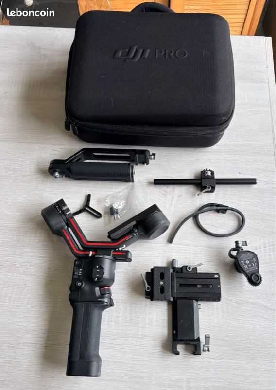 Stabilisateur DJI RS 3 COMBO (image 2)