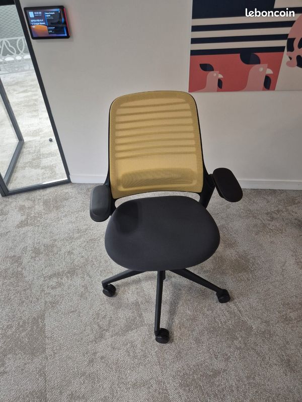 Fauteuil steelcase serie one (image 1)