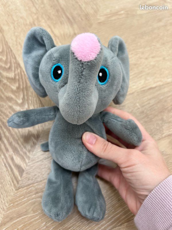 Peluche éléphant (image 1)