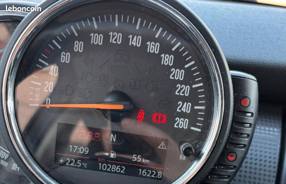 MINI COOPER D 1.5 115 CV * 5 Portes * 2016 (image 10)