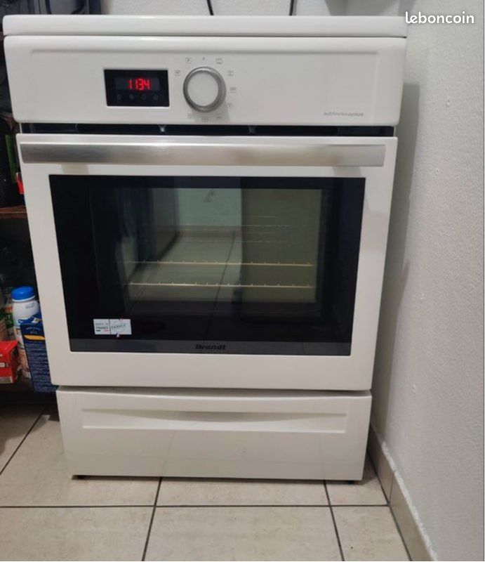 Cuisinière induction Brandt / pyrolyse Électroménager — free download